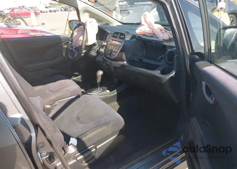 2013 Honda Fit Sport из США, поврежденный, VIN JHMGE8H52DC052909